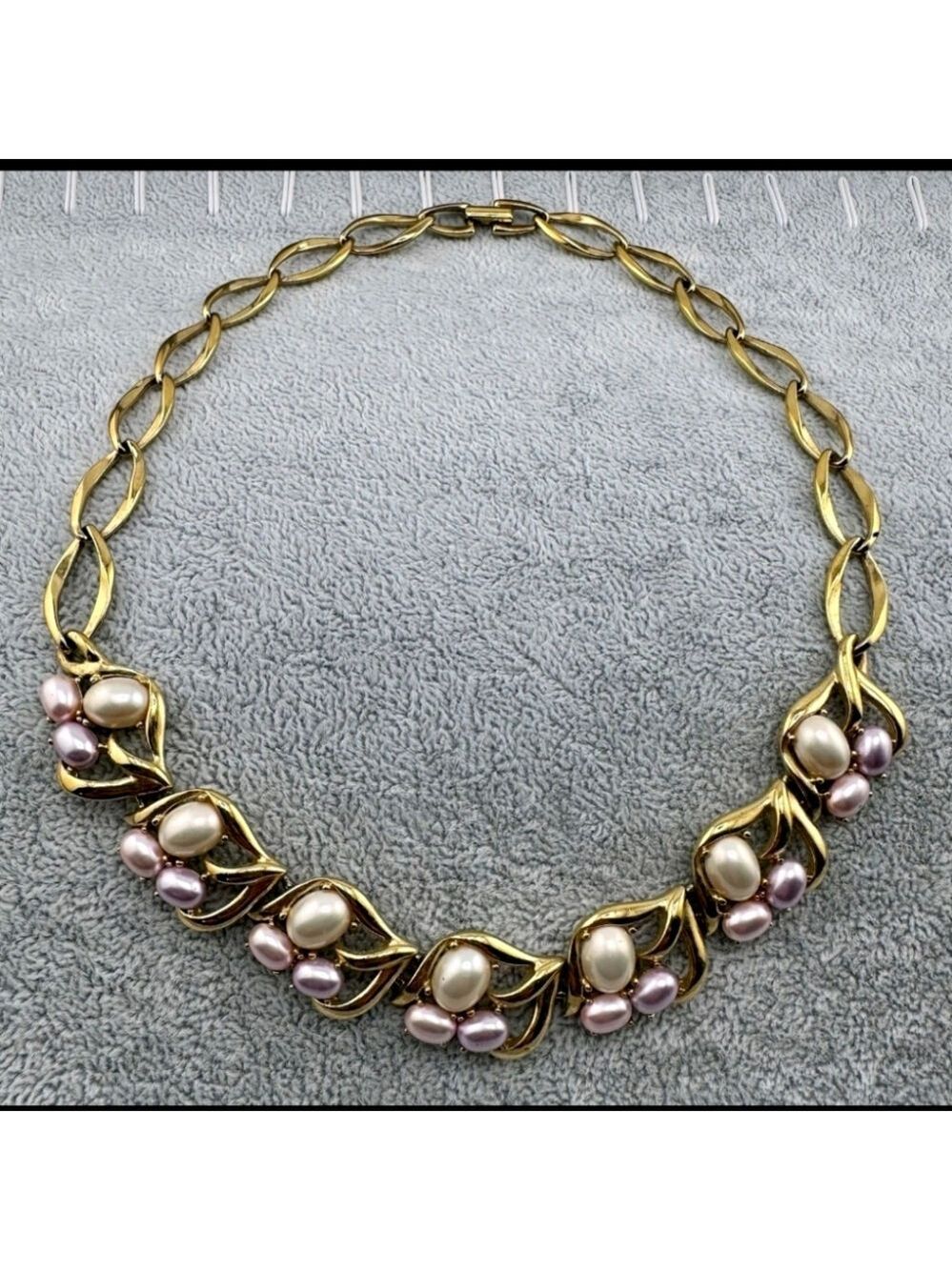 Trifari TM GT Pastel Pearl Necklace 17.5" EUC VTG